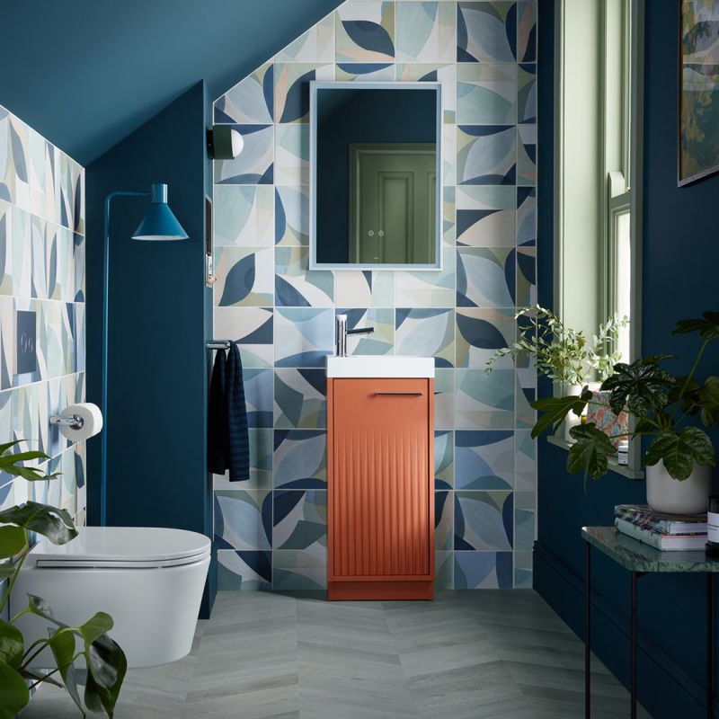 Safari Fluted Floor Mounted Cloakroom Unit, 400mm Right Pull