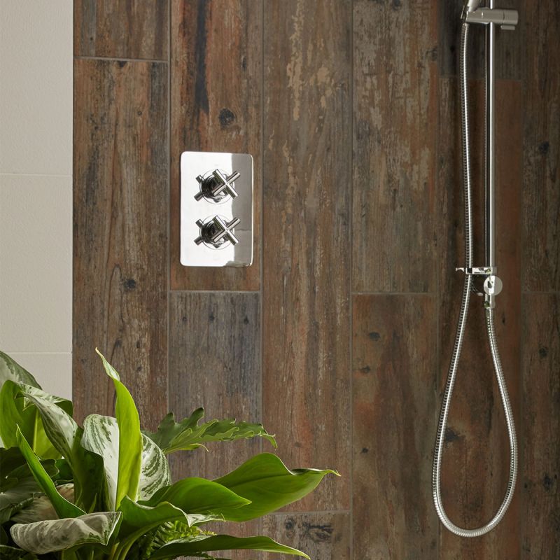 DX 2 Outlet
Thermostatic Valve