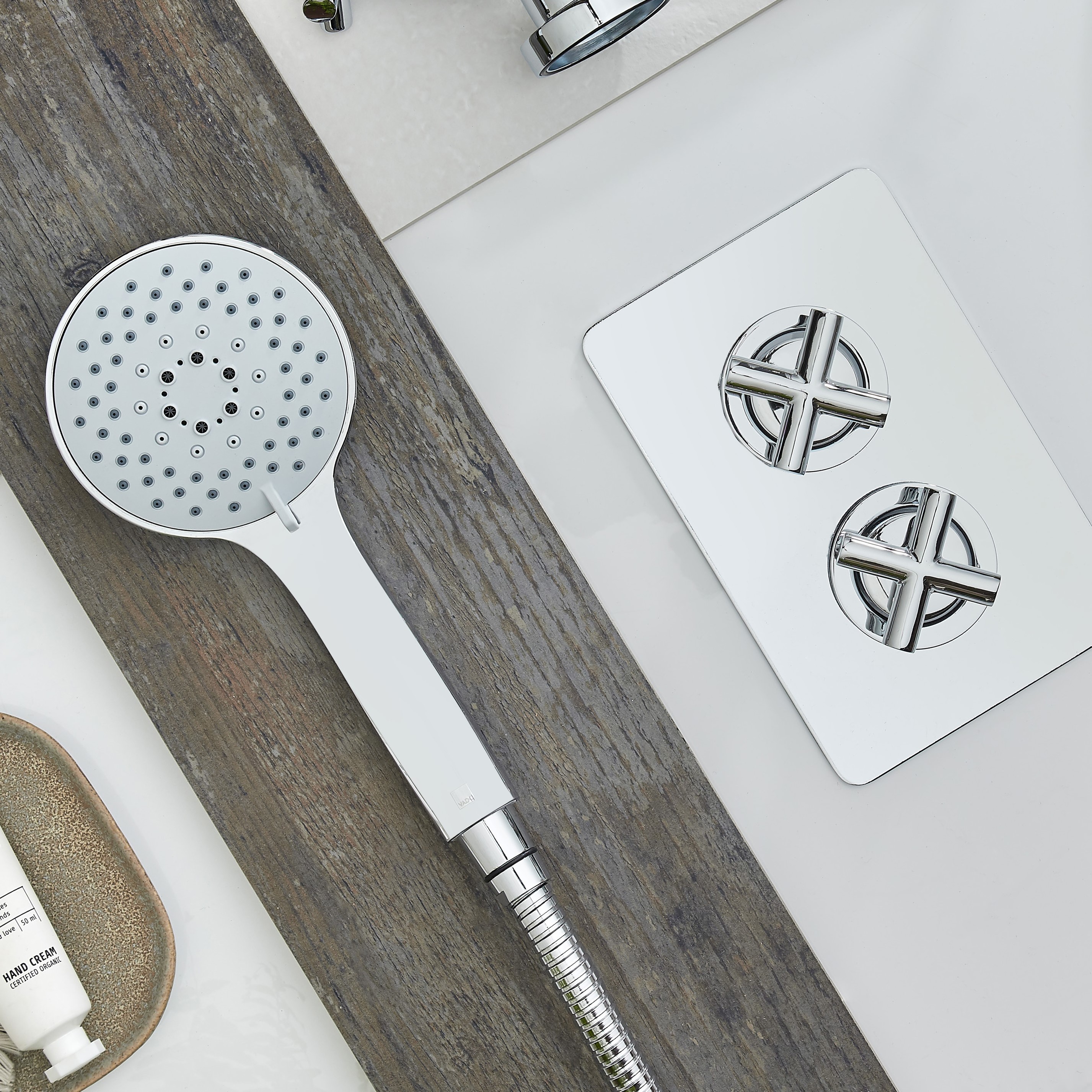 BS ELEMENTS FLATLAY 1 1 e f 2