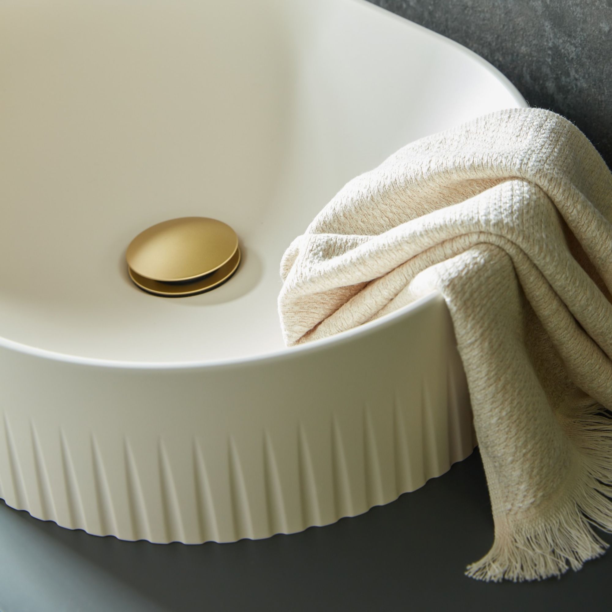 Fluted Basin