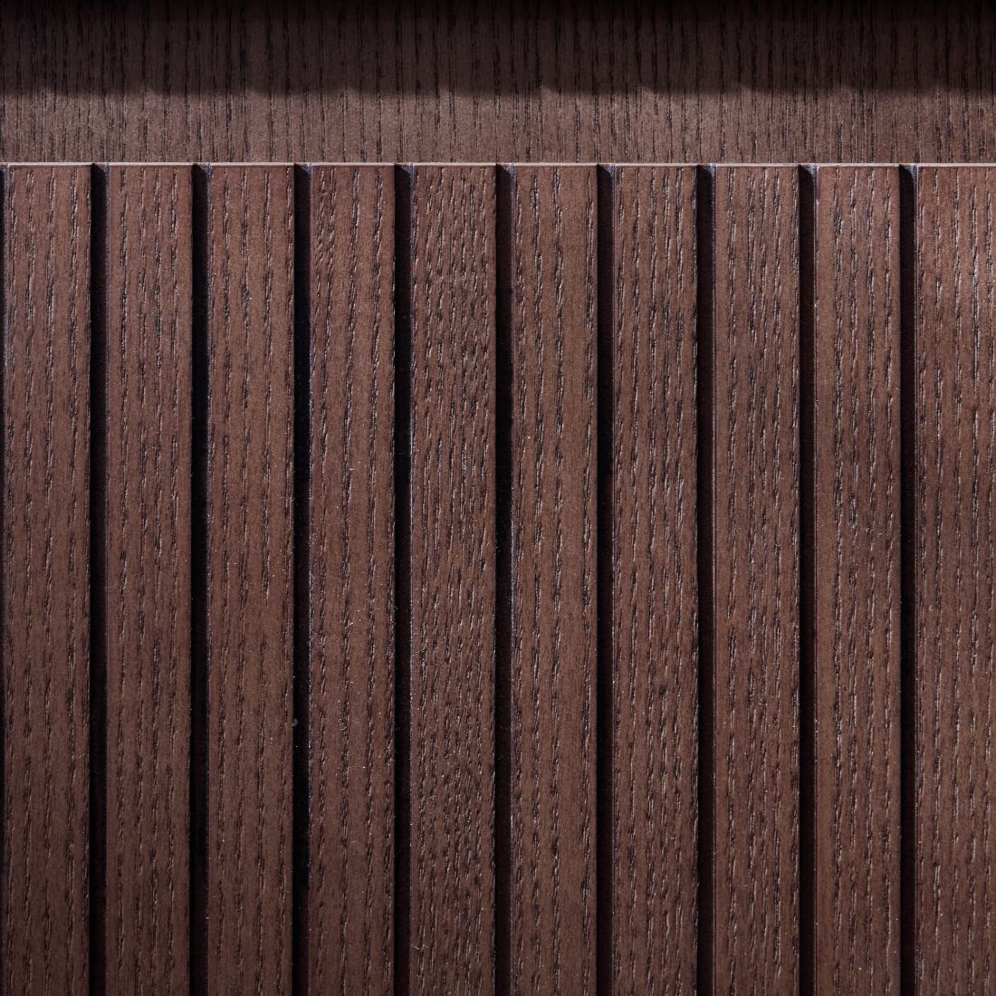 Groove Walnut 800mm Texture Detail 4